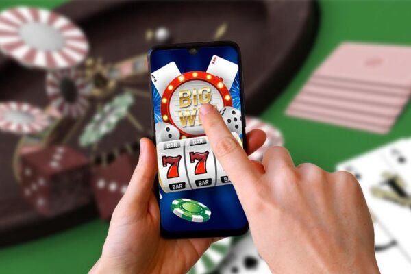 Sukses Bekuk Puluhan Kasus Judi Daring, Komitmen Aparat Keamanan Patut Diapresiasi