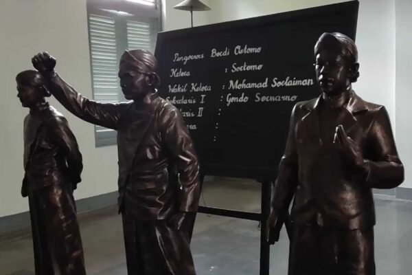 Semangat Hari Sumpah Pemuda: Pemerintahan Prabowo-Gibran Berkomitmen Tingkatkan Kualitas SDM Generasi Muda